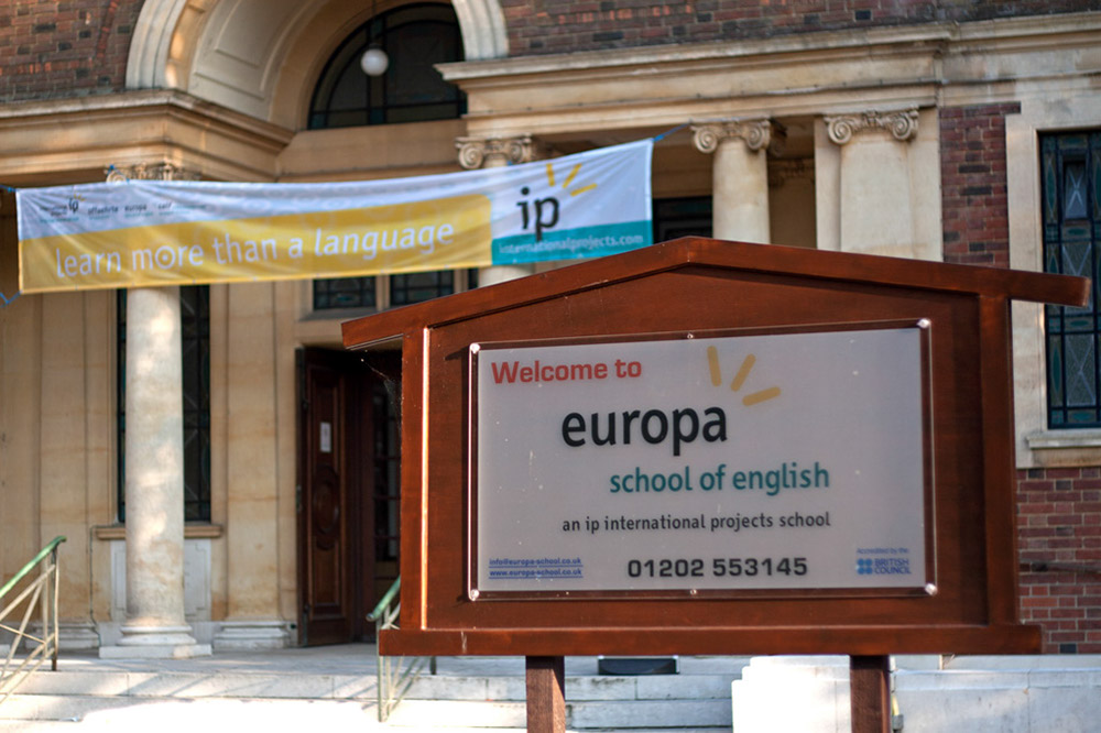 %_tempFileNamebournemouth-europa-02%