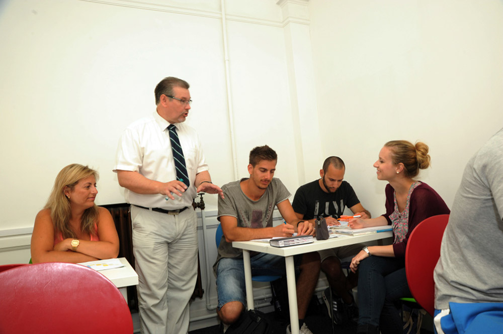 %_tempFileNamebournemouth-europa-school13%