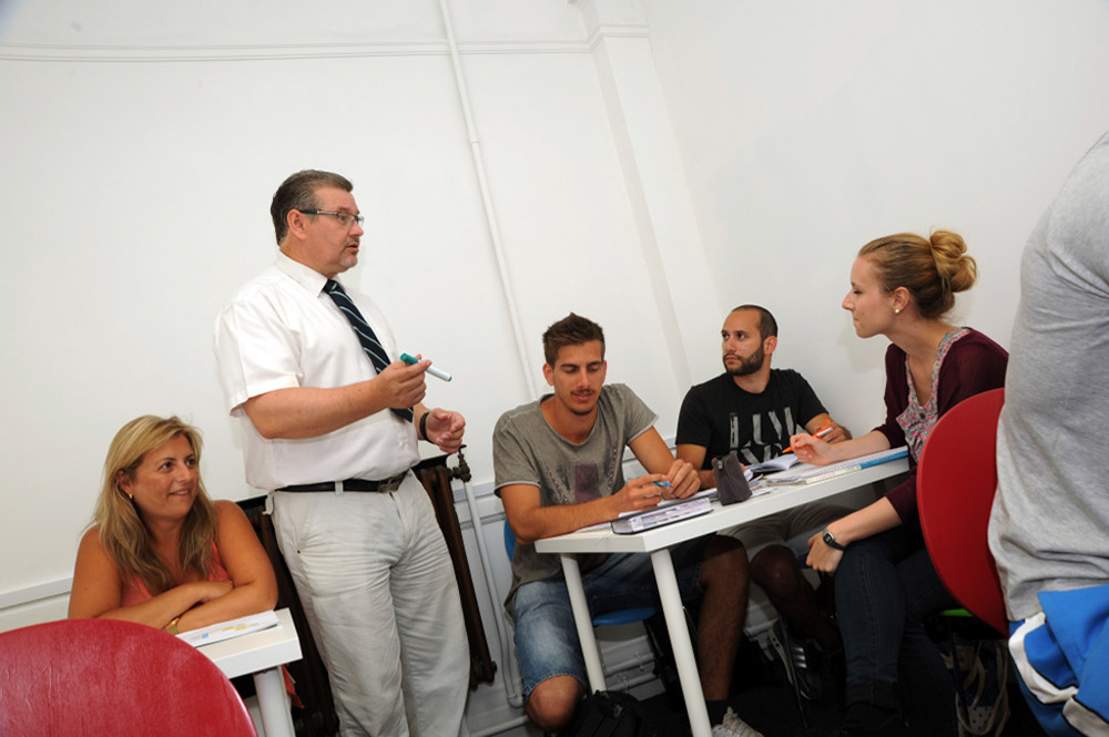 %_tempFileNamebournemouth-europa-school15%