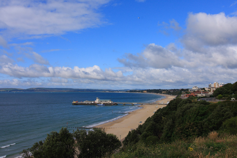 %_tempFileNamebournemouth-pier-11%