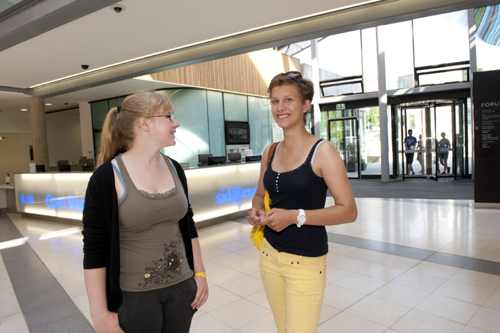 %_tempFileNameexeter-campus-students06%