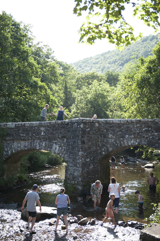 %_tempFileNameexeter-town-old-bridge%