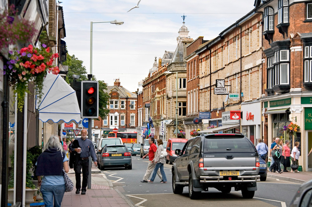 %_tempFileNameexmouth-town-1%
