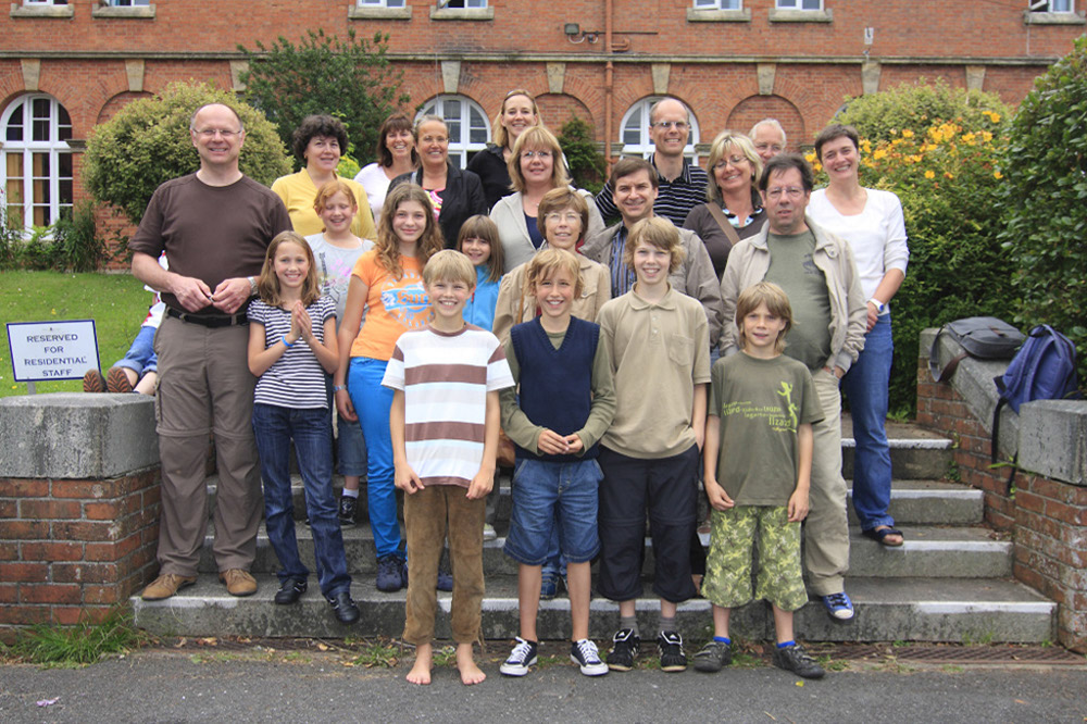 %_tempFileNamefamilies-on-steps%