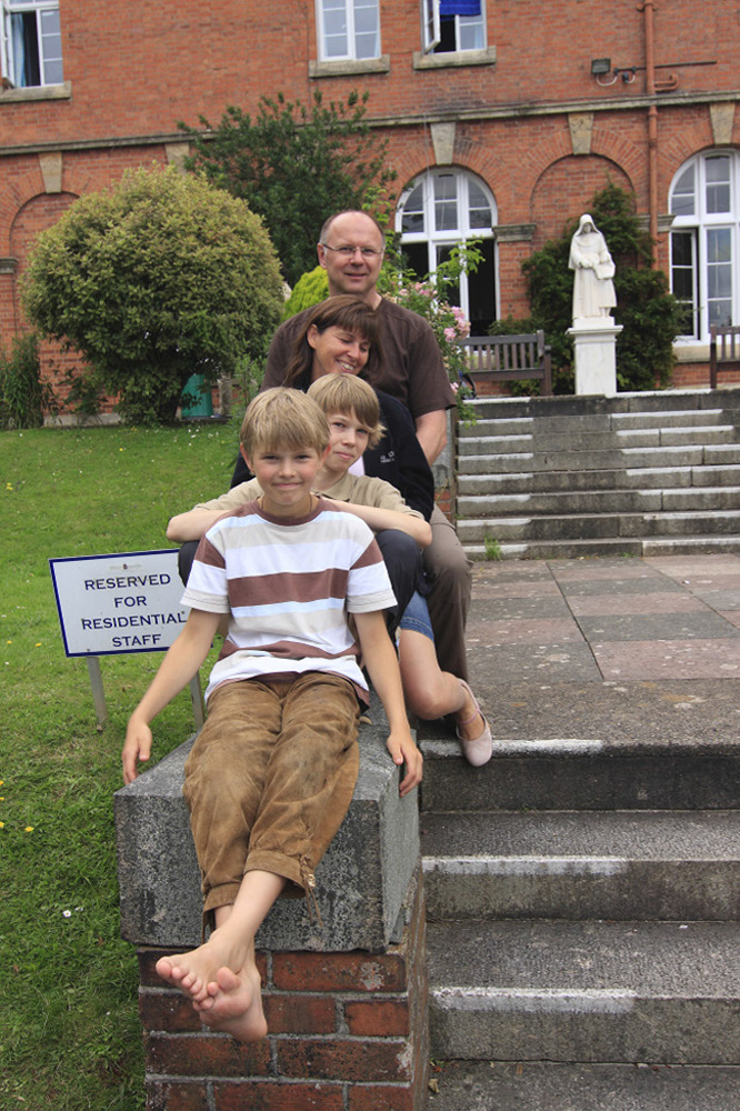 %_tempFileNamesitting-familie%