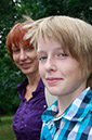 %_tempFileNamemother-son-3%