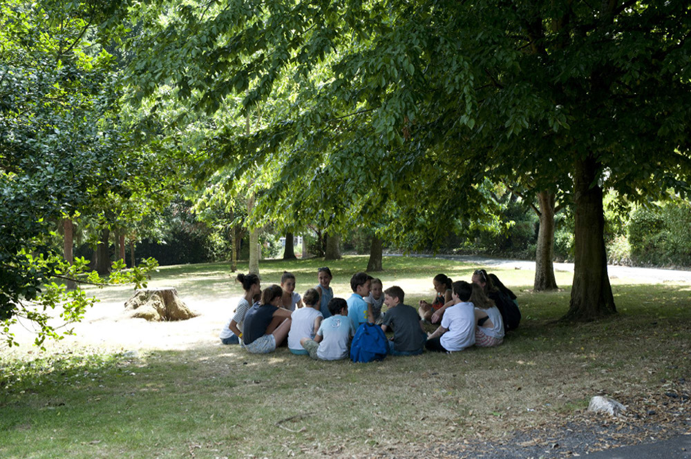 %_tempFileNameteignmouth-campus-group-of-kids-4%