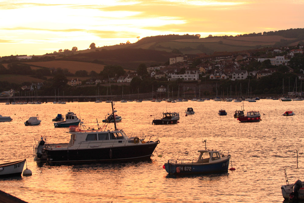 %_tempFileNameteignmouth-harbour-4%