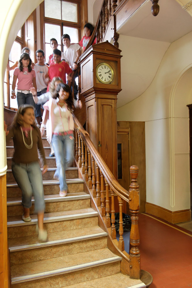 %_tempFileNameteignmouth-residence-students-staircase-1%