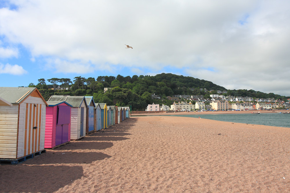 %_tempFileNameteignmouth-town-beach-01%