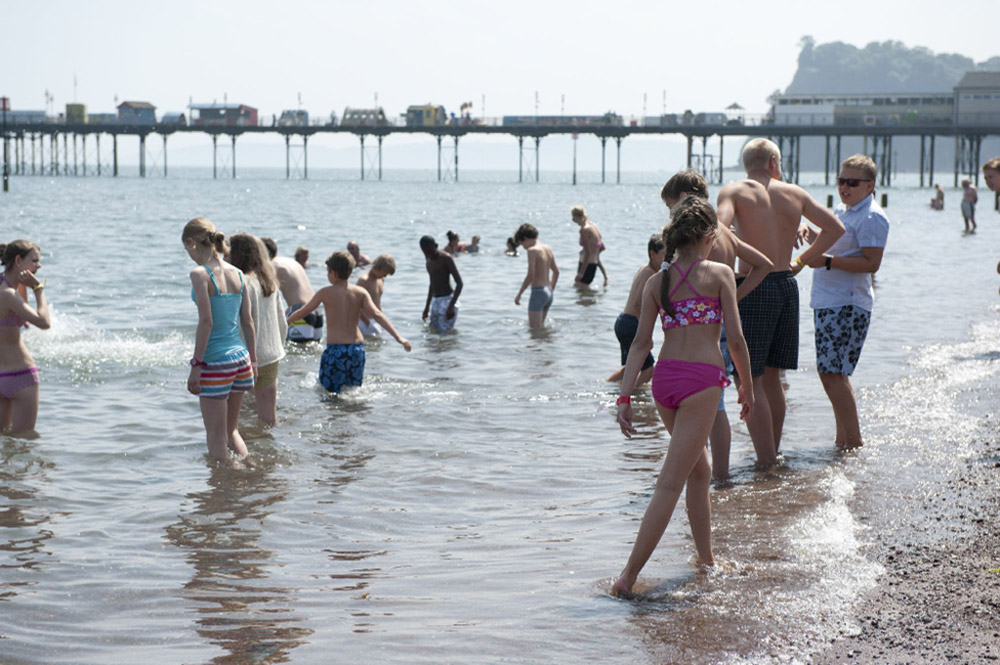 %_tempFileNameteignmouth-town-beach-06%