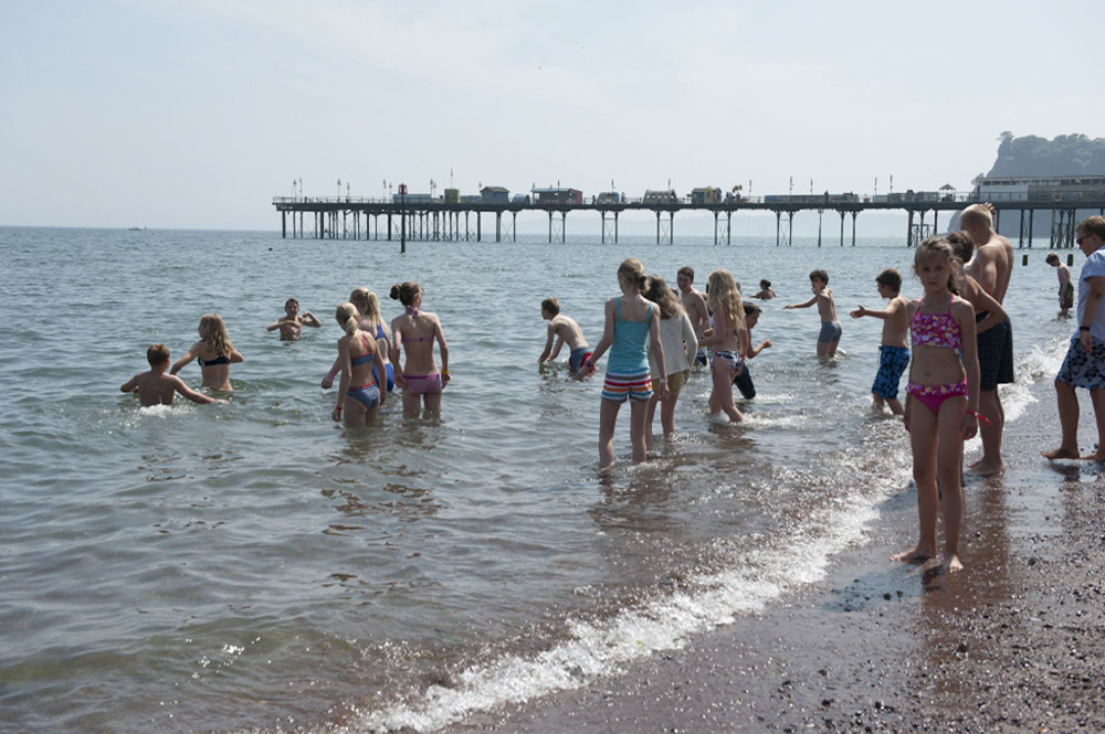 %_tempFileNameteignmouth-town-beach-07%