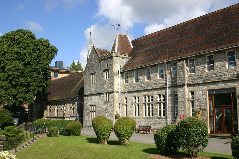 %_tempFileNamewinchester-campus-05%