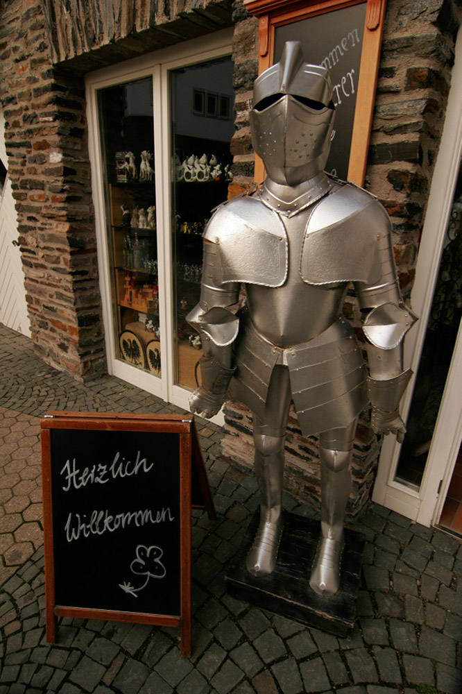 %_tempFileNameoberwesel-knight-1%