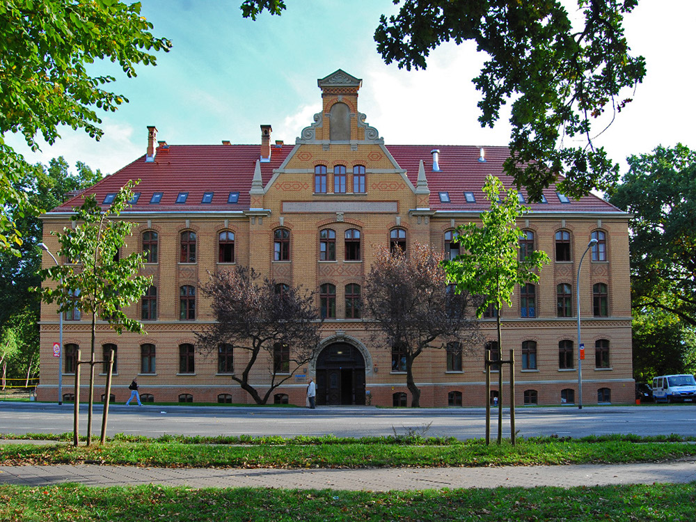 %_tempFileNamestralsund-residence-1%