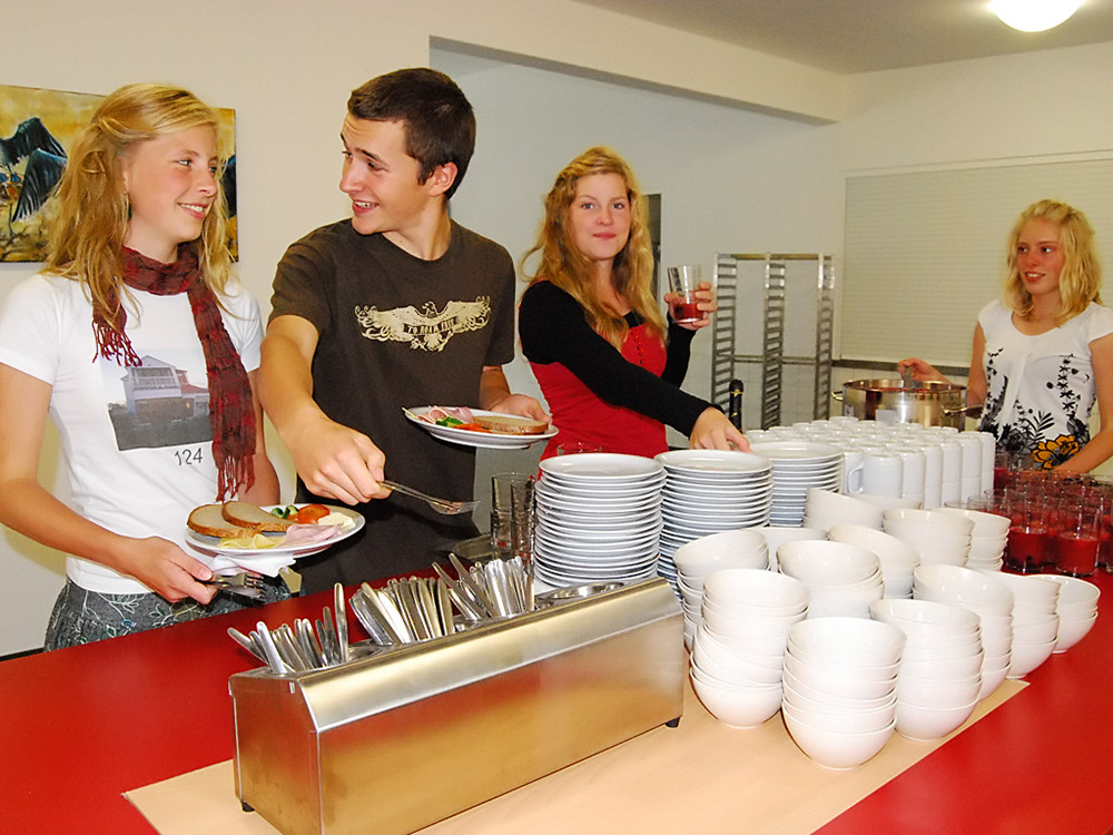 %_tempFileNamestralsund-residence-meals-3%
