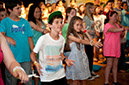 %_tempFileNamedancing-crowd2%