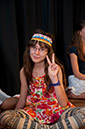 %_tempFileNamepeace-girl%