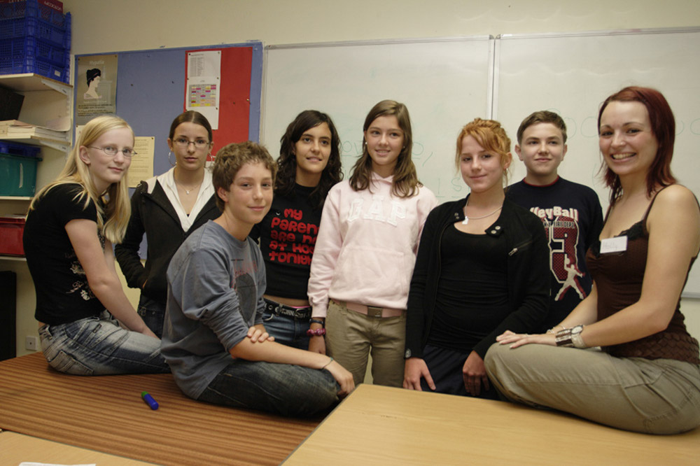 %_tempFileNameclass-photo_3%
