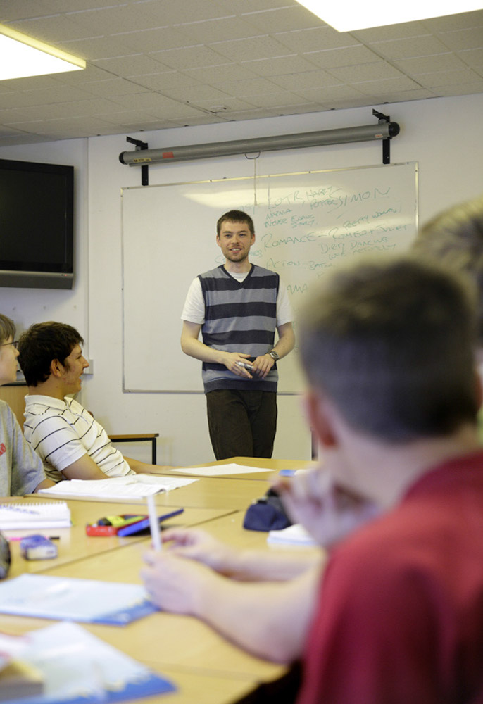 %_tempFileNametalking-teacher_2%