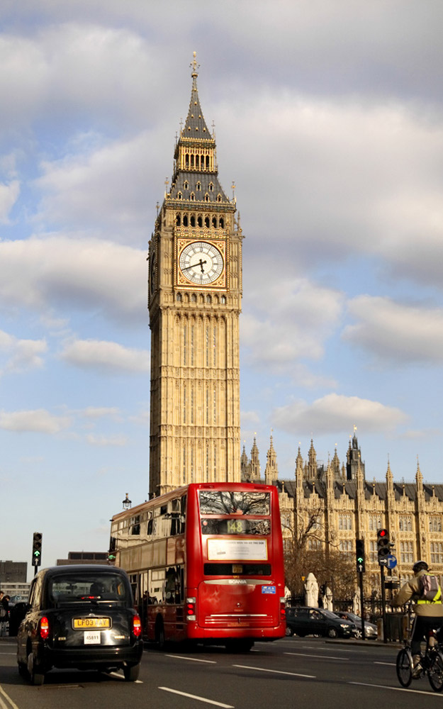%_tempFileNamebig-ben-with-bus%