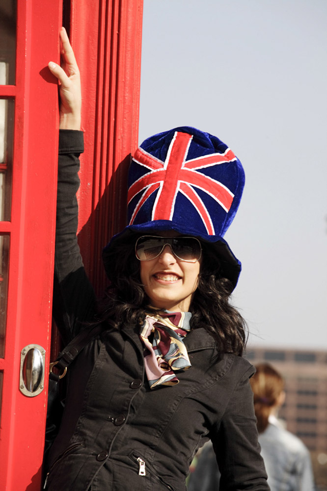 %_tempFileNamewoman-with-hat%