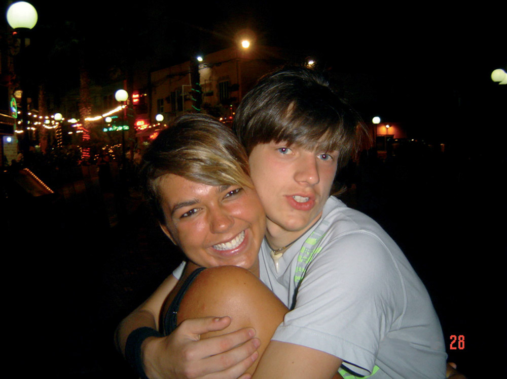 %_tempFileNamecouple-by-night%