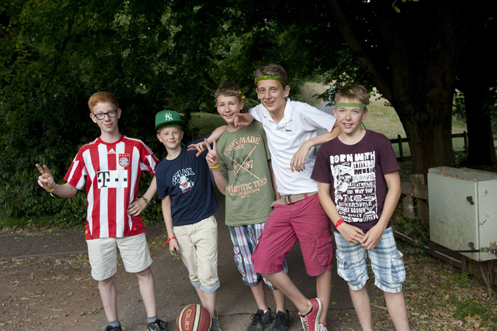 %_tempFileNamefive-boys%