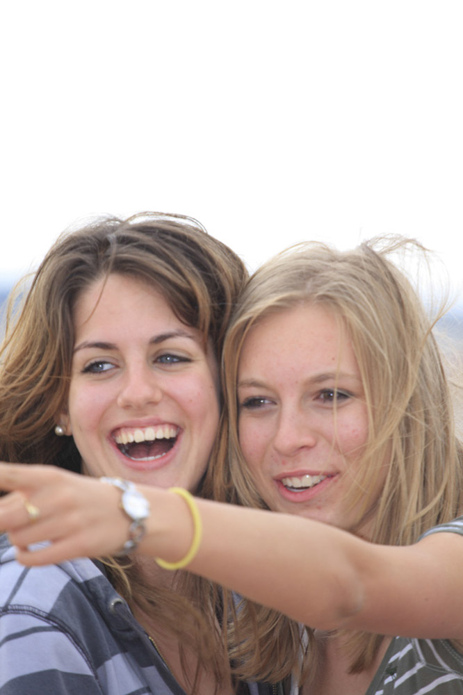 %_tempFileNametwo-girlies-5%