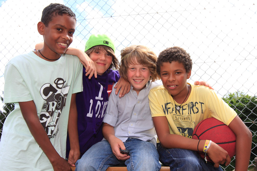 %_tempFileNamefour-boys-with-basketball-8%
