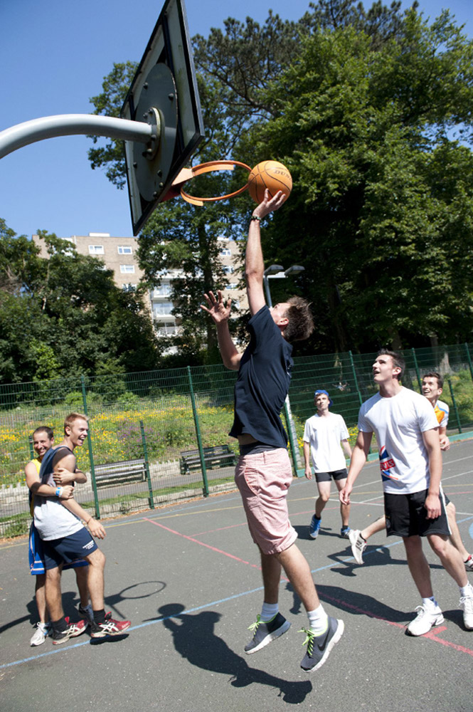 %_tempFileNameplaying-basketball-8%