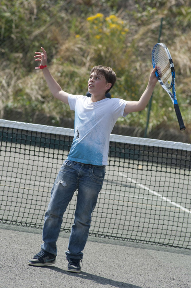 %_tempFileNameplaying-tennis-4%