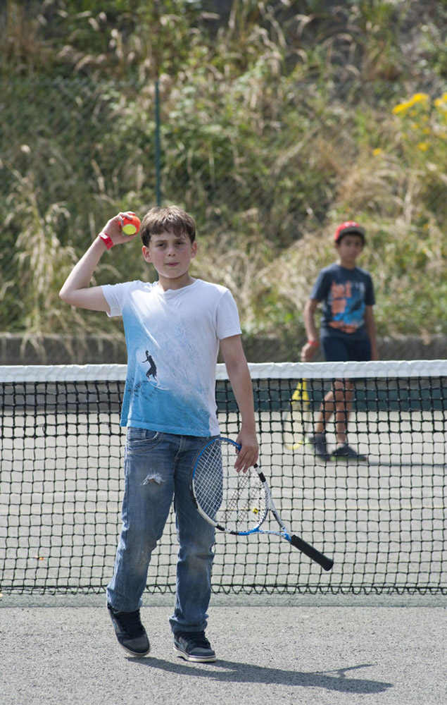 %_tempFileNameplaying-tennis-5%