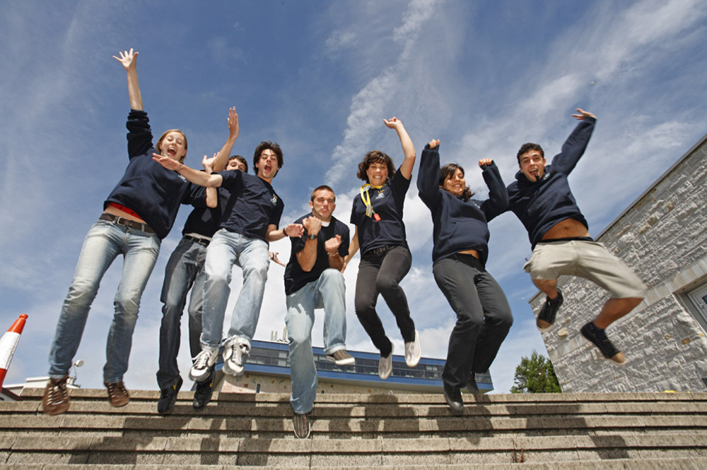 %_tempFileNamebounce-down-the-stairs-1%