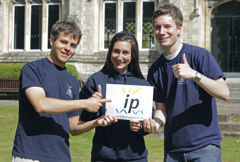 %_tempFileNamecrew-with-ip-sign%