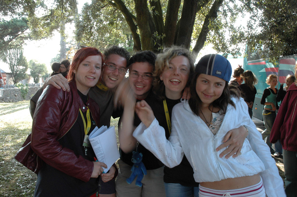 %_tempFileNamestudent-with-staff%