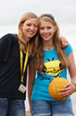 %_tempFileNametwo-girls-4%