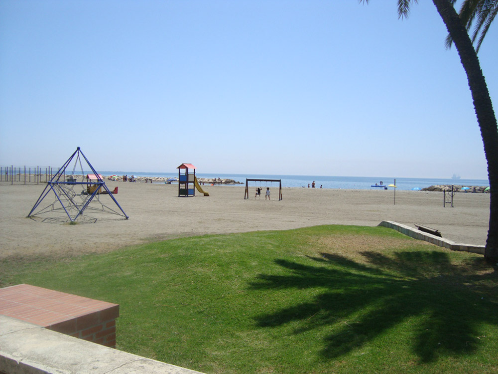 %_tempFileNamemalaga-beach-06%